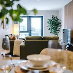 公寓 Luxury 2 Bed Apartment- Centre- Large Private Terrace & Free Parking 利兹