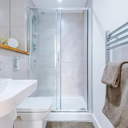 Apartamento Luxury 2 Bed Apartment- Centre- Large Private Terrace & Free Parking Leeds (West Yorkshire)