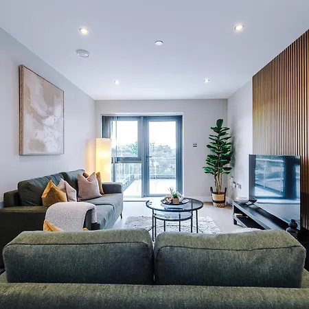 Luxury 2 Bed Apartment- Centre- Large Private Terrace & Free Parking Appartement Leeds (West Yorkshire)