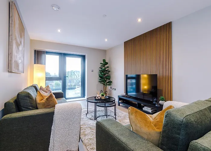 Apartment Luxury 2 Bed Apartment- Centre- Large Private Terrace & Free Parking Leeds (West Yorkshire)