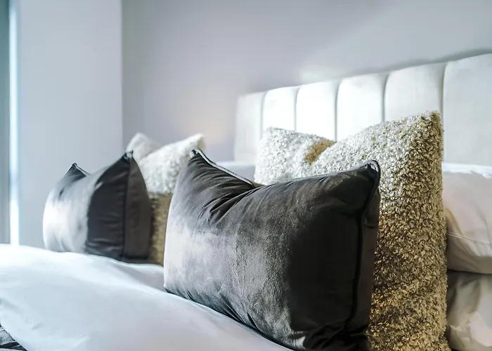 شقة Luxury 2 Bed Apartment- Centre- Large Private Terrace & Free Parking ليدز